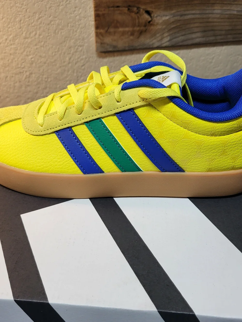 *NEW* Adidas VL Court 3.0 K Kids Shoes Yellow Blue Green Brazil Size 6 Women's 7
